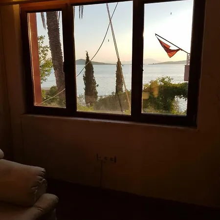Apartment Marine House Ayvalı